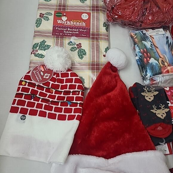 Lot Of 13 Christmas Holiday Items Hats Tablecloth Socks Tree Skirt Bows - Picture 2 of 5